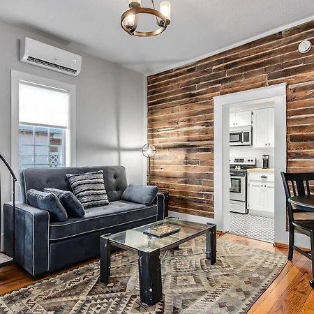 Mckenize Guest House: Travis Suite 1 Bd, 1Ba Marble Falls Exterior photo
